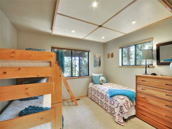 Lake Tahoe North Shore Home 999028