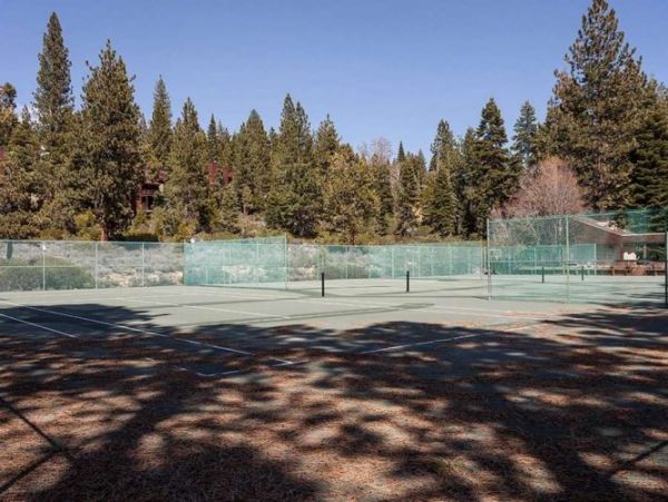 Lake Tahoe North Shore Home 999029