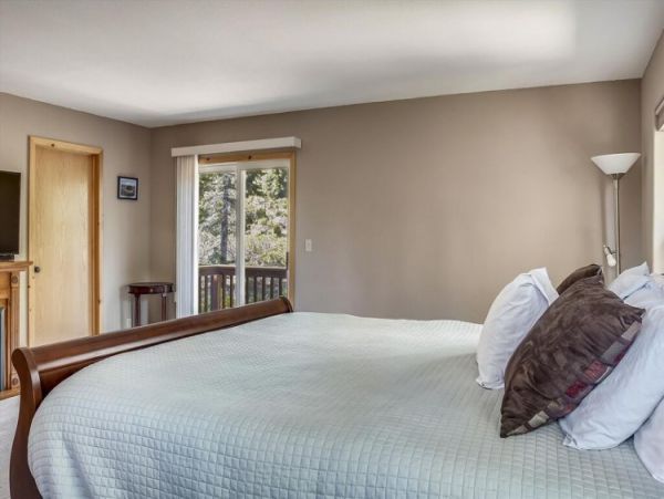 Lake Tahoe North Shore Home 999031
