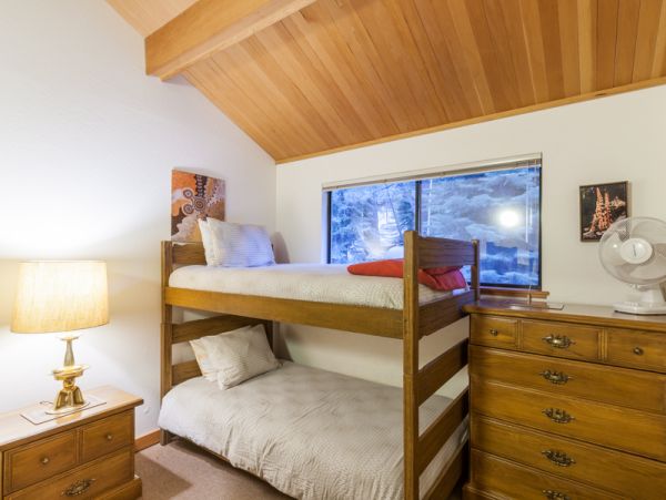 Lake Tahoe North Shore Home 999032