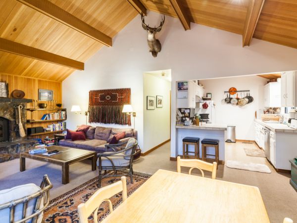 Lake Tahoe North Shore Home 999032