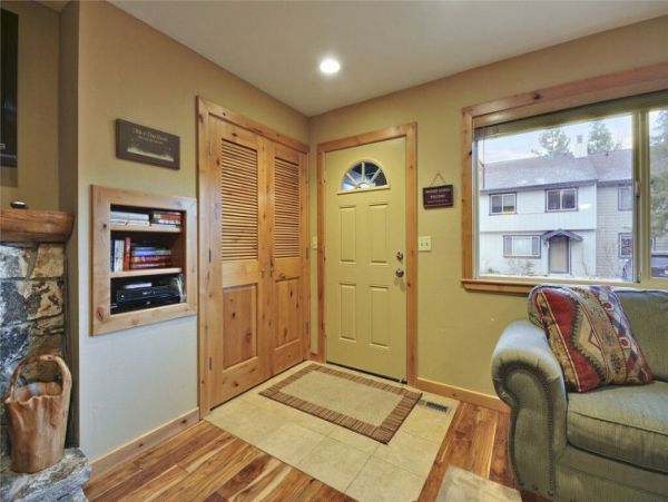 Lake Tahoe North Shore Home 999036