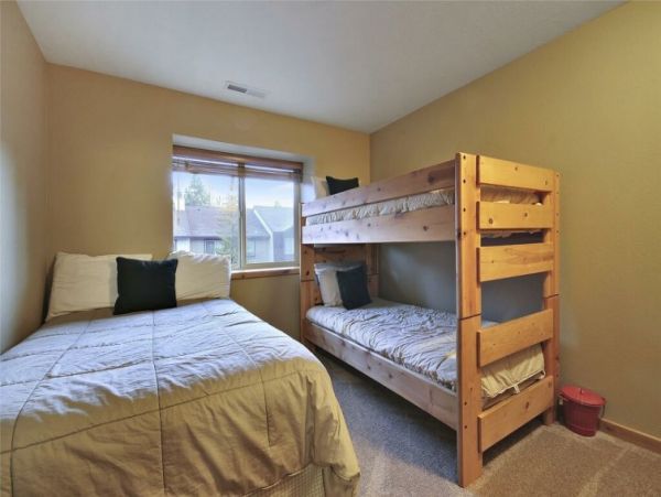 Lake Tahoe North Shore Home 999036