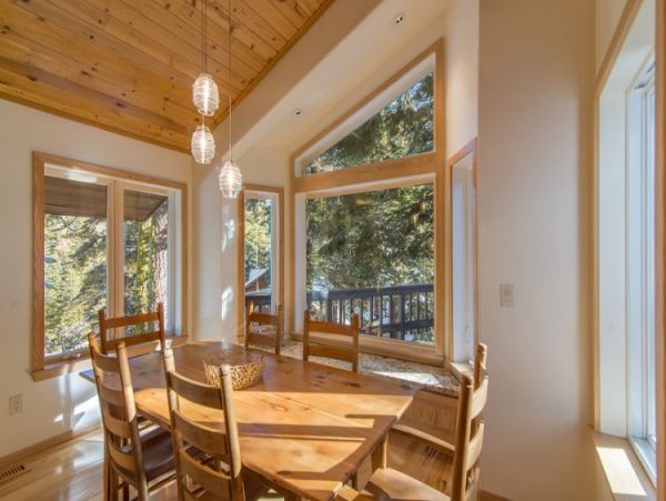 Lake Tahoe North Shore Home 999037