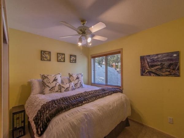 Lake Tahoe North Shore Home 999037