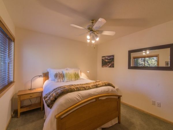 Lake Tahoe North Shore Home 999037