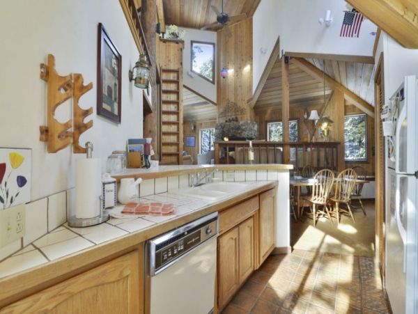 Lake Tahoe North Shore Home 999040