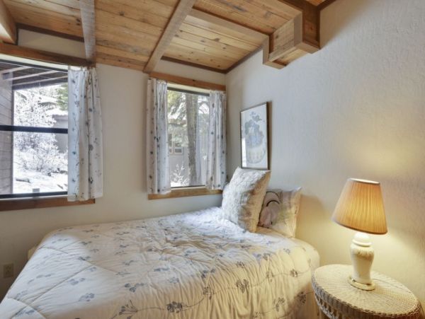 Lake Tahoe North Shore Home 999040