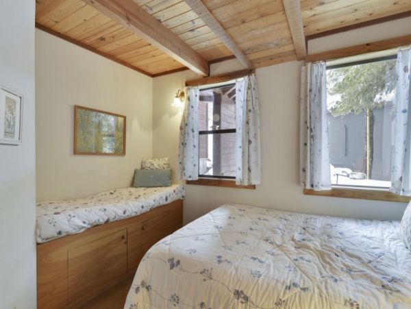 Lake Tahoe North Shore Home 999040