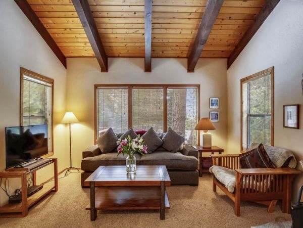 Lake Tahoe North Shore Home 999043