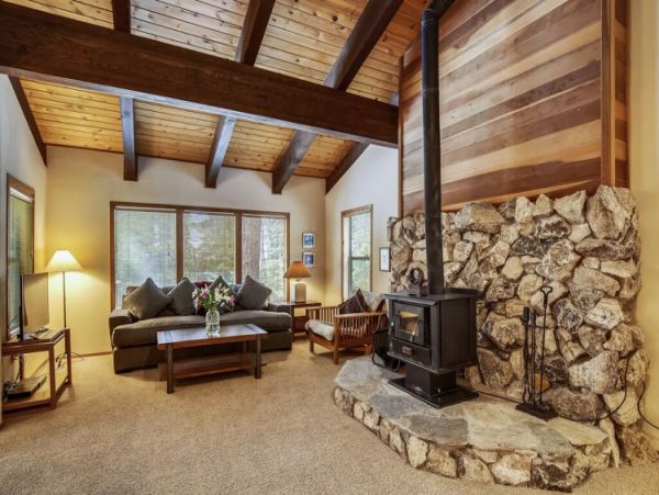 Lake Tahoe North Shore Home 999043