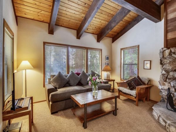 Lake Tahoe North Shore Home 999043