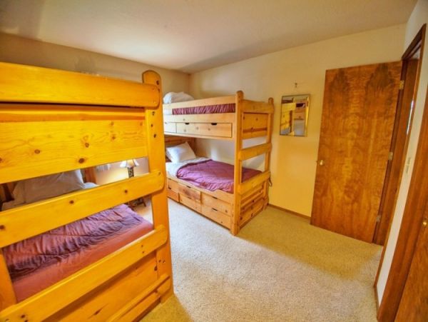 Lake Tahoe North Shore Home 999043