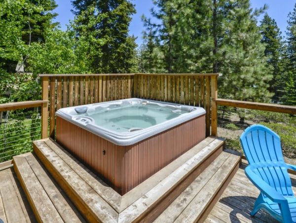 Lake Tahoe North Shore Home 999043