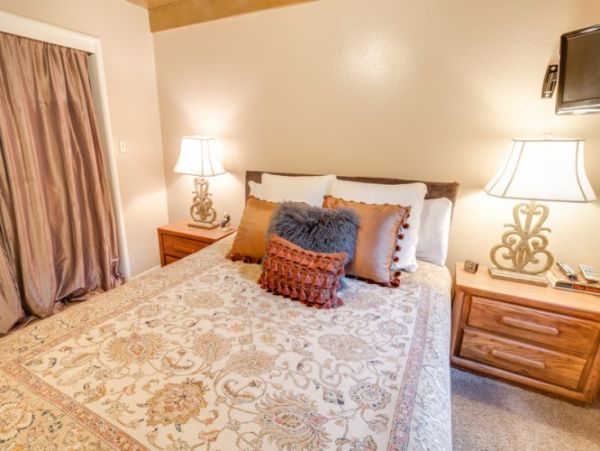 Lake Tahoe North Shore Home 999044