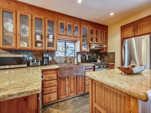 Lake Tahoe North Shore Home 999045