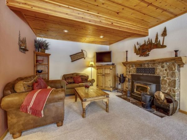 Lake Tahoe North Shore Home 999045