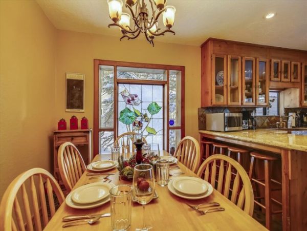 Lake Tahoe North Shore Home 999045