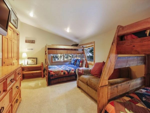 Lake Tahoe North Shore Home 999045