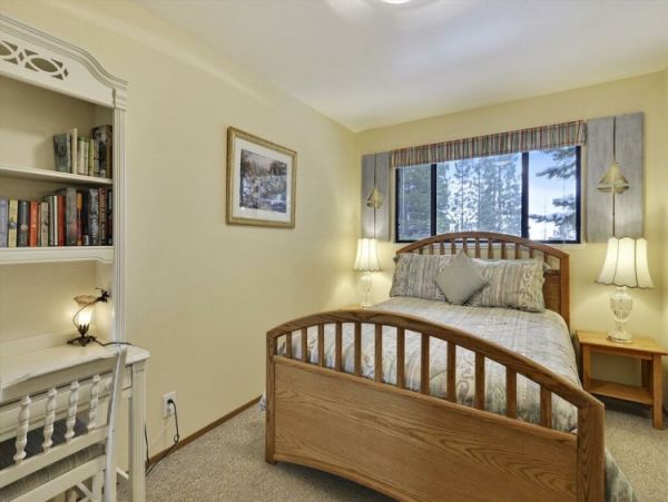 Lake Tahoe North Shore Home 999046