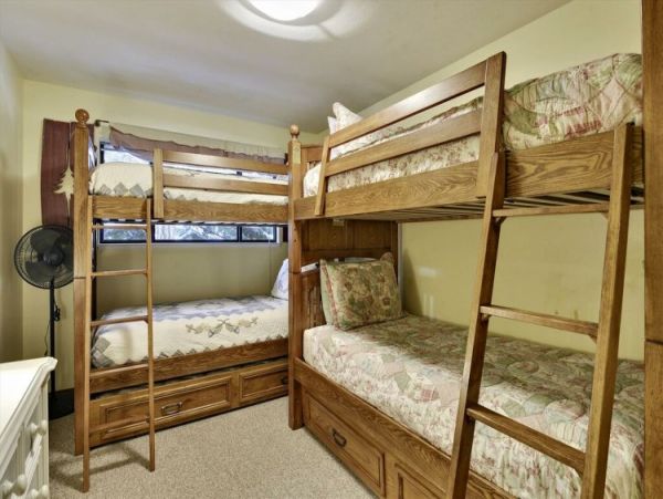 Lake Tahoe North Shore Home 999046