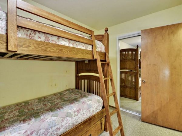 Lake Tahoe North Shore Home 999046