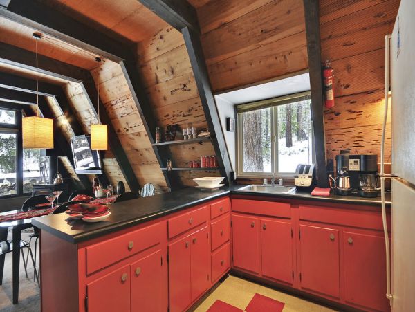 Lake Tahoe North Shore Home 999048
