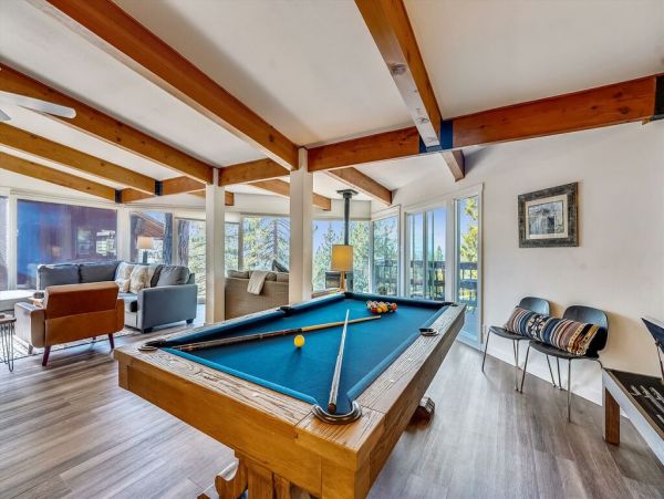 Lake Tahoe North Shore Home 999049