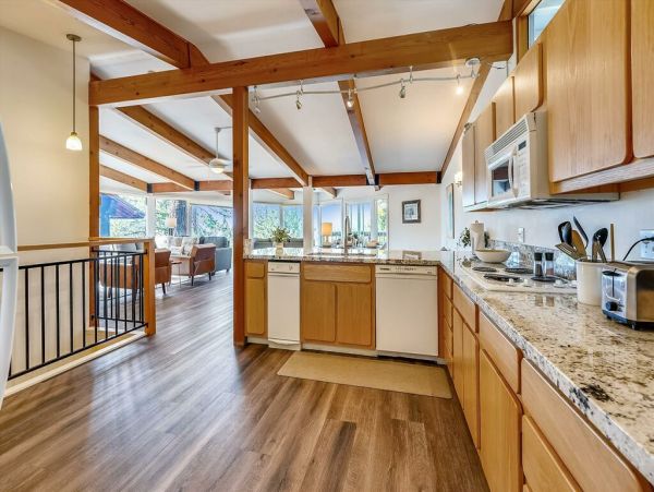 Lake Tahoe North Shore Home 999049