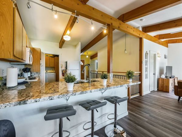 Lake Tahoe North Shore Home 999049