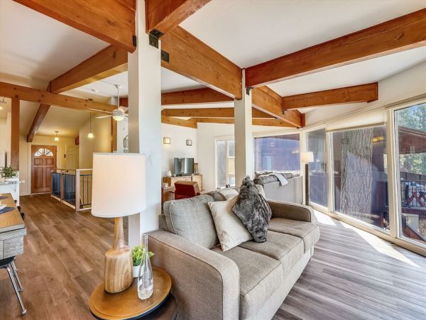 Lake Tahoe North Shore Home 999049