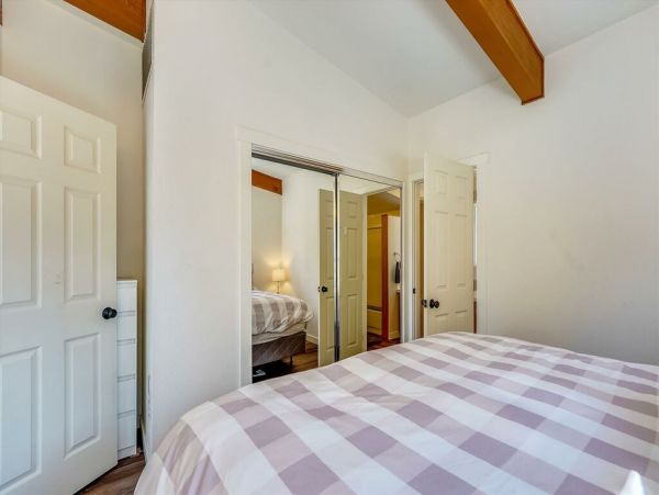 Lake Tahoe North Shore Home 999049