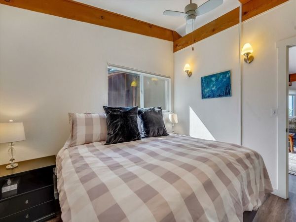 Lake Tahoe North Shore Home 999049