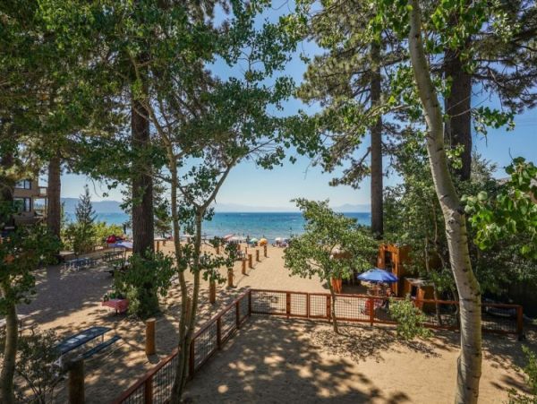 Charming 2 Bedroom Condo in Lake Tahoe North