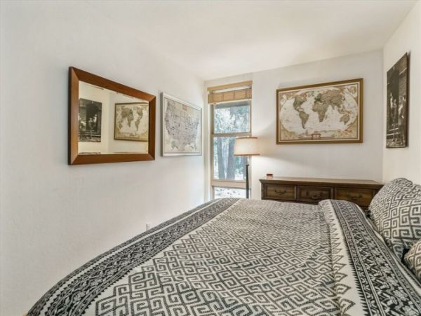 Lake Tahoe North Shore Home 999052