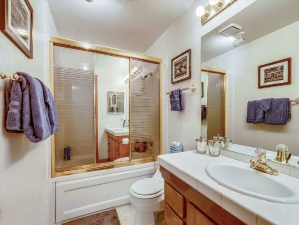 Lake Tahoe North Shore Home 999052