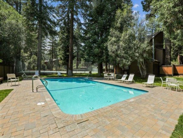 Lake Tahoe North Shore Home 999052