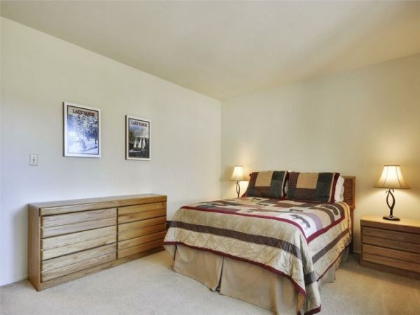 Lake Tahoe North Shore Home 999055