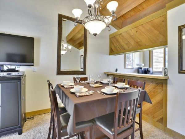 Lake Tahoe North Shore Home 999056