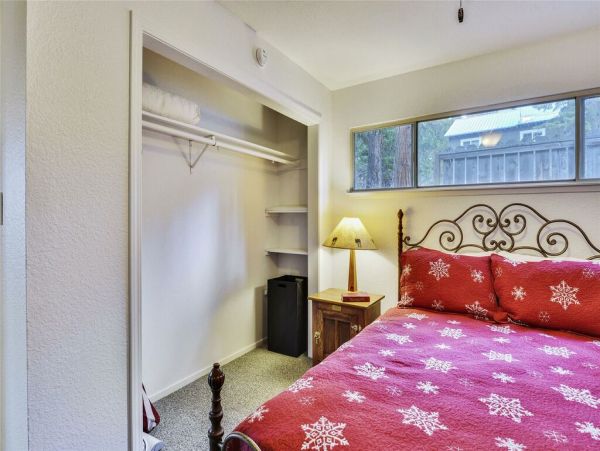 Lake Tahoe North Shore Home 999059