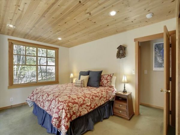 Lake Tahoe North Shore Home 999060