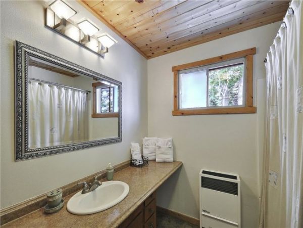 Lake Tahoe North Shore Home 999060