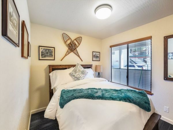 Lake Tahoe North Shore Home 999061