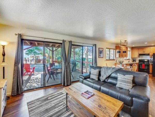 Lake Tahoe North Shore Home 999061