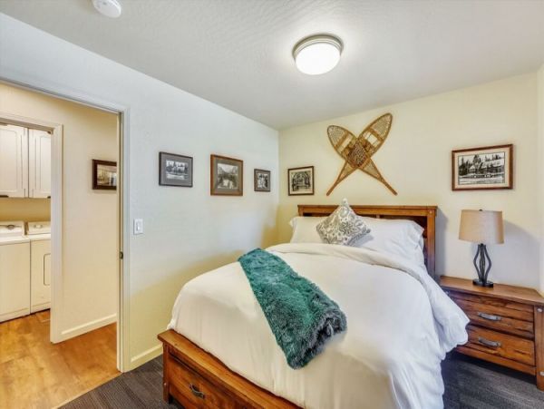 Lake Tahoe North Shore Home 999061