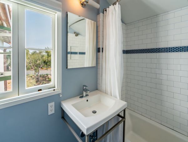 Close to All Santa Barbara Has to offer.