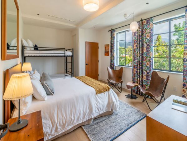 Downtown Santa Barbara Vacation Home Stroll To Beach & Dining