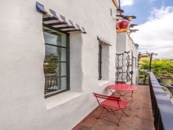 Downtown Santa Barbara Vacation Home Stroll To Beach & Dining