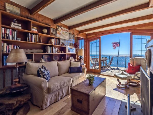 Santa Barbara County Home 999072
