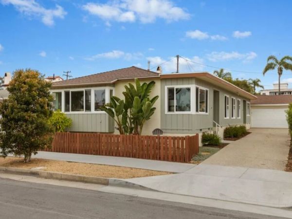 Only Half A Block To the Beach East Beach Cottage  Santa Barbara.